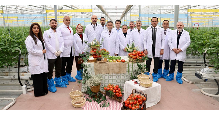 <h1>BAKAN YUMAKLI: ''TARIMSAL GİRDİLERLE İLGİLİ ALMIŞ OLDUĞUMUZ BÜTÜN TEDBİRLER ŞU ANDA YERİNDE''</h1>