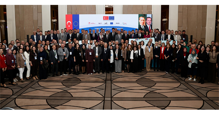 <h1>BAKAN YUMAKLI: ''KIRSAL KALKINMAYA 35 MİLYON AVROLUK DEV DESTEK''</h1>