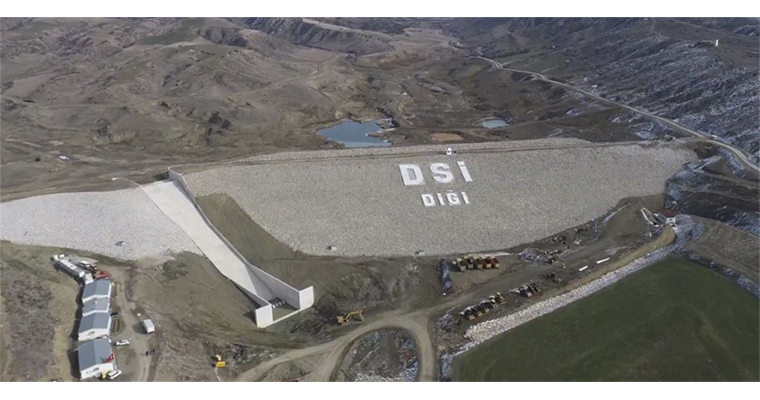 <h1>BAKAN YUMAKLI, ÇORUM SUNGURLU DİĞİ GÖLETİ'NİN TAMAMLANDIĞINI BİLDİRDİ</h1>